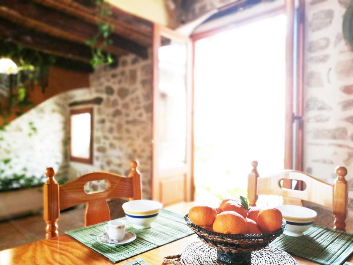 الشقق الفندقية Patróفي  Buhardilla Rustica En La Vall De Gallinera المظهر الخارجي الصورة